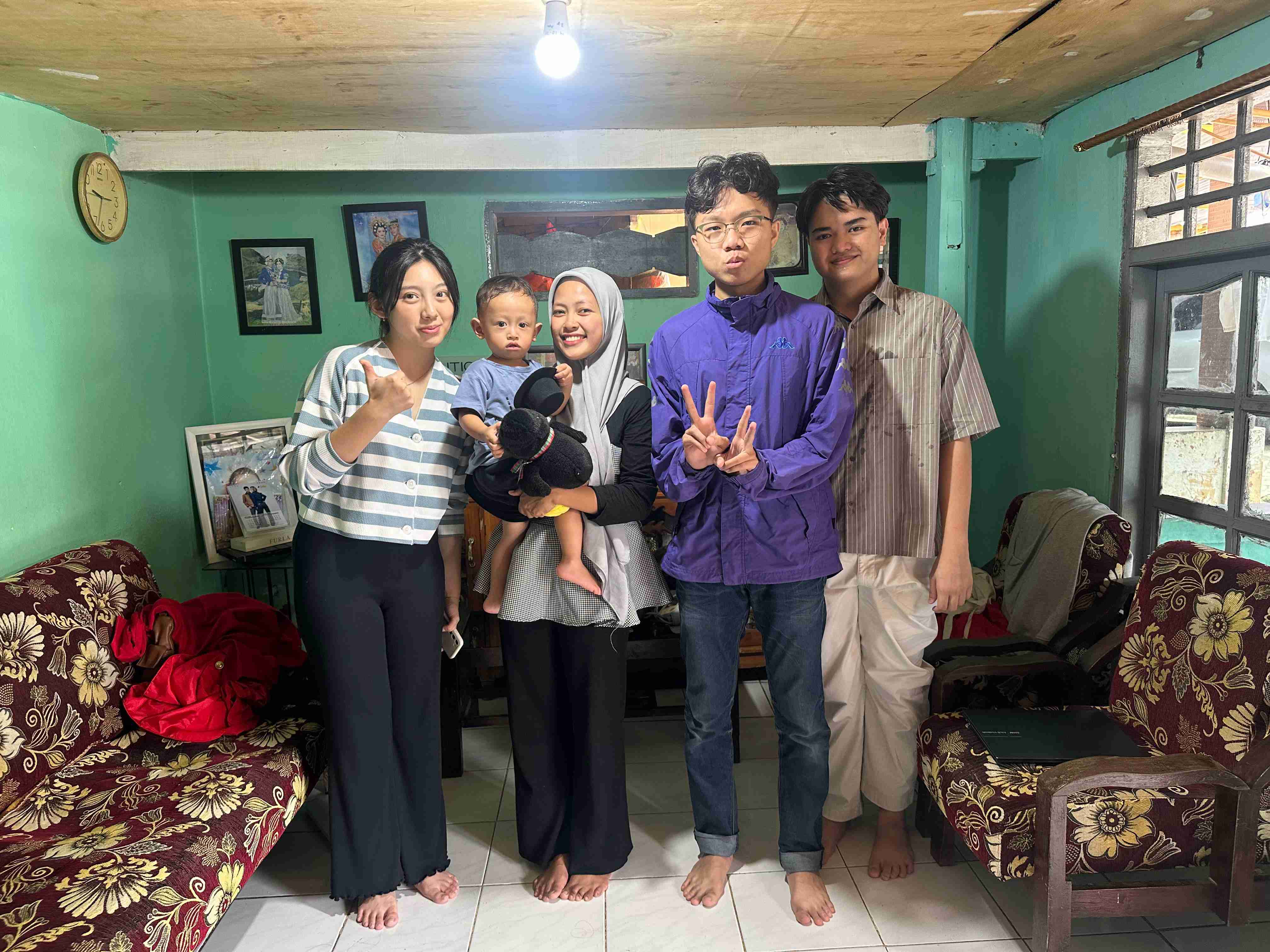 Kunjungan Kedelapan – Kata-Kata Pertama dan Selera Baru